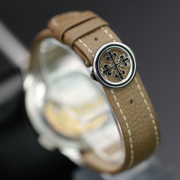 Patek Philippe Complications 5935A-001